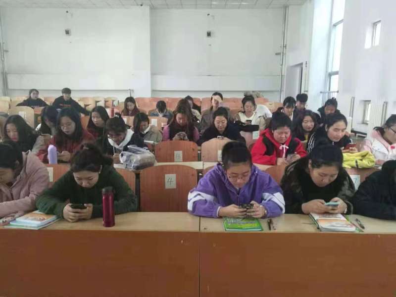 我院开展2018级新生心理测评活动