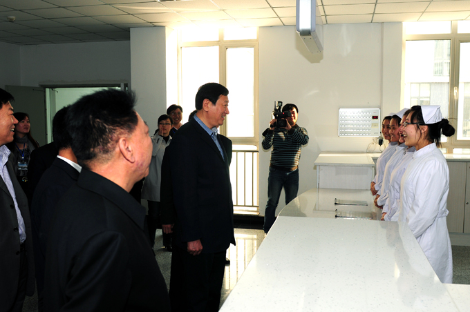 市委书记潘利国来我院视察工作