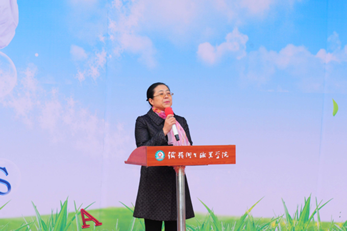 我院隆重举行喜迎2014级新生文艺汇演