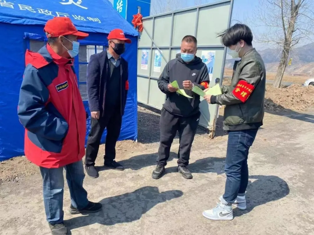 战疫一线党旗飘　第一书记显担当——我院四名驻村选派干部工作纪实